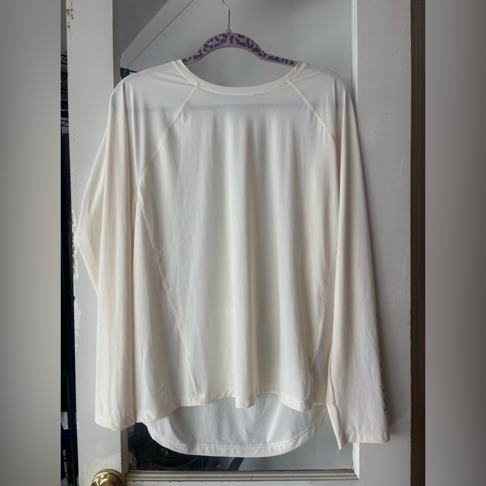 Athleta Cream Long Sleeve Women's Top